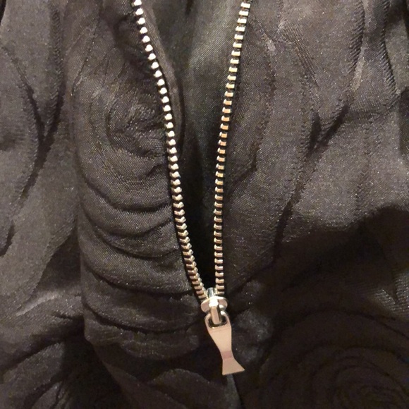 Kate Spade Black Mini Skirt/ Floral - Picture 9 of 15